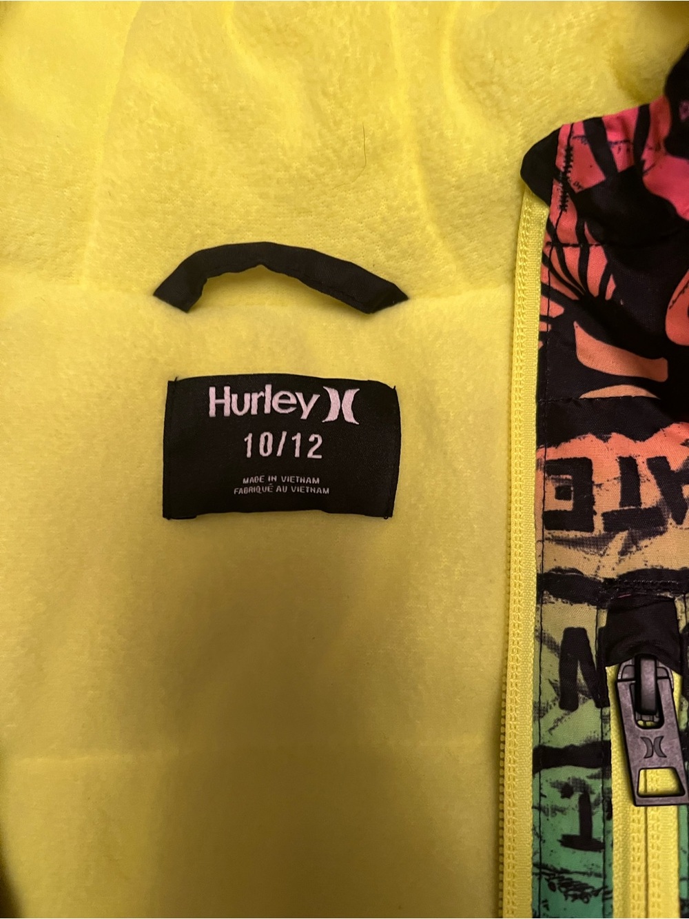 Hurley Kids Multicolor Graphic Puffer Jacket with Yellow Lining - Picture 4 of 4